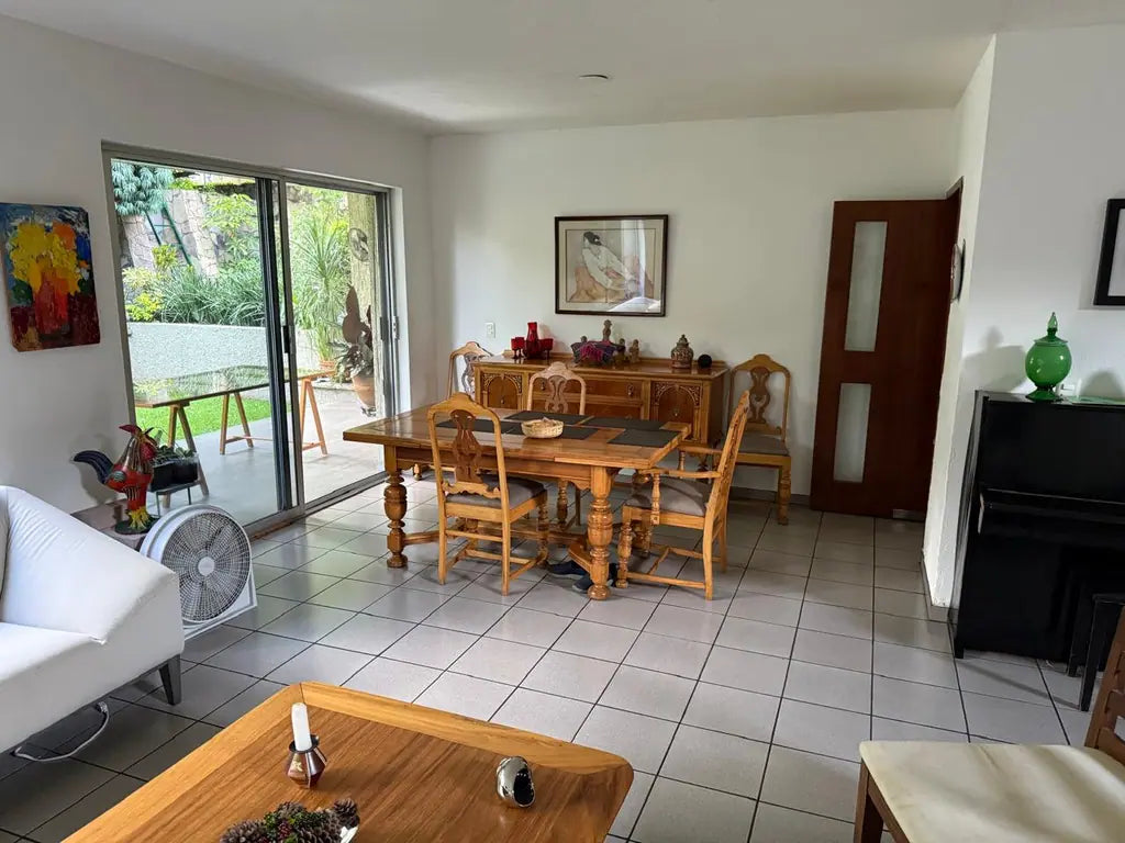 Casa a precio de oportunidad en las cañadas country club