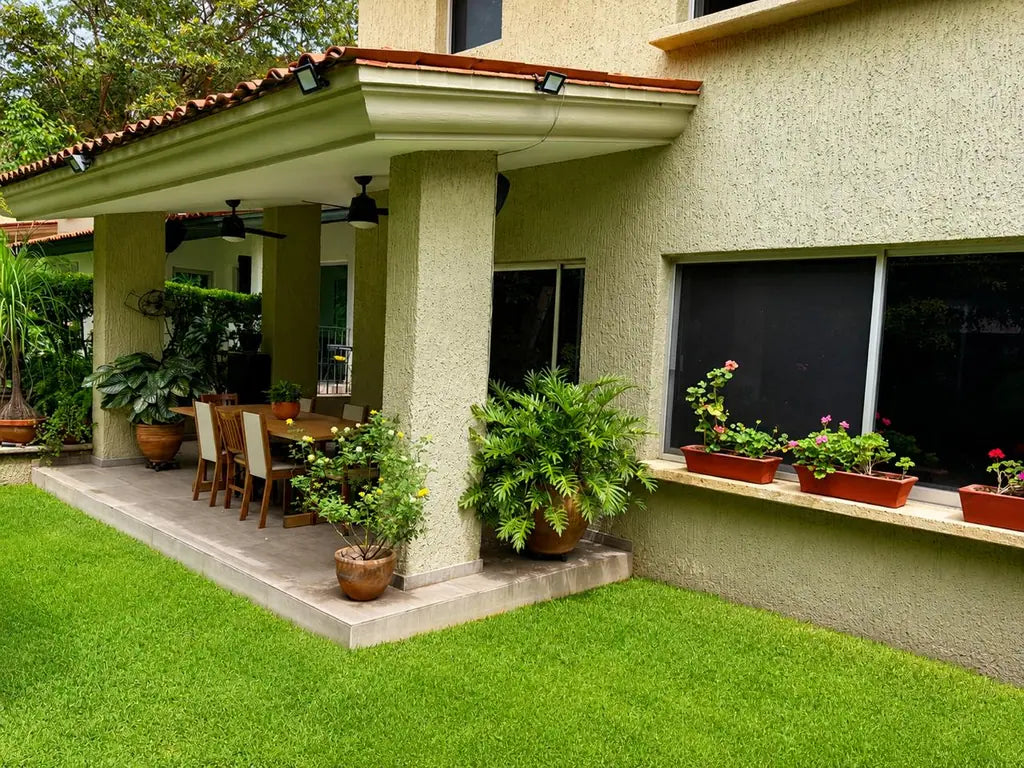 Casa a precio de oportunidad en las cañadas country club