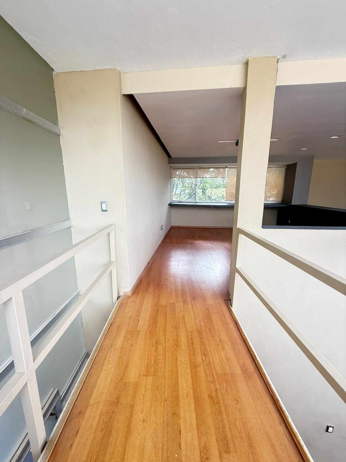 Residencia con alberca en las cañadas