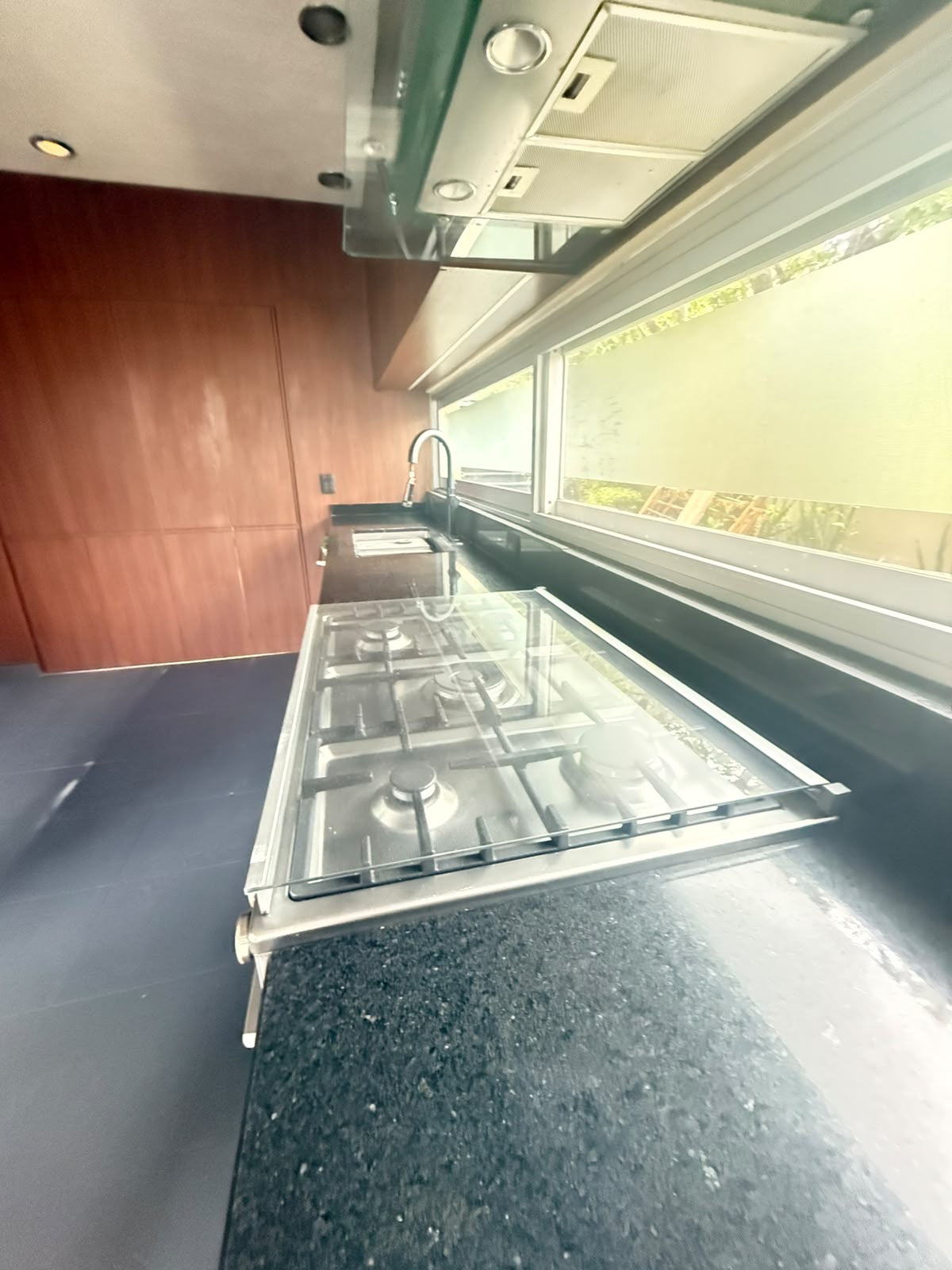 Residencia con alberca en las cañadas